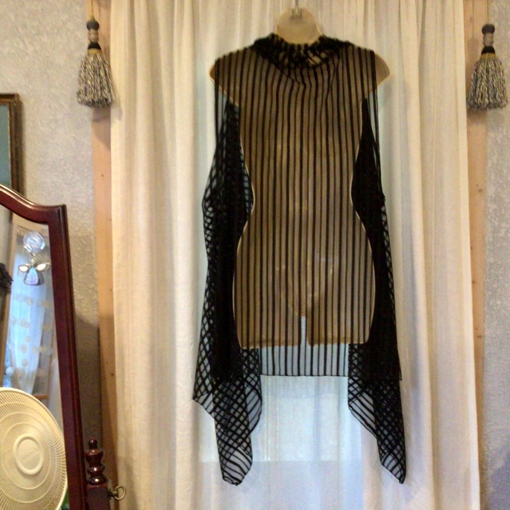 Sheer Magic! High/Low Jacket/SOLD - Picture 4 of 7